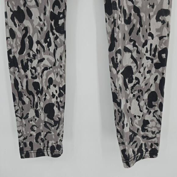 Hue Women's Stretch Leopard Cheetah Print Pull On Jeans Jeggings Size Small‎ - Picture 5 of 7